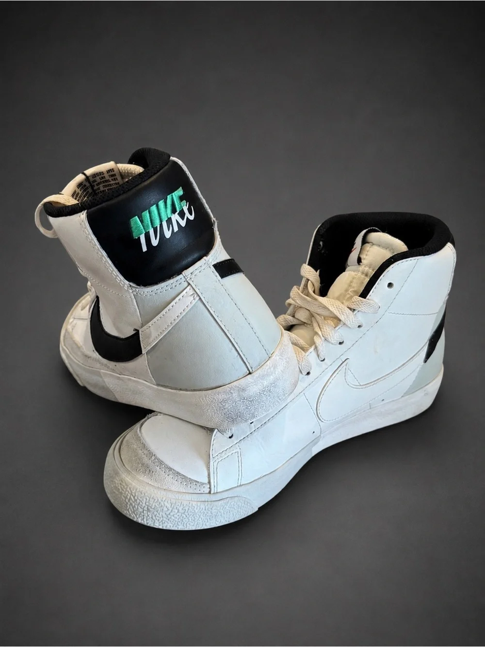 Nike Blazer Mid '77 SE Split White Black (GS)  7.5W- 6Y- VGUC